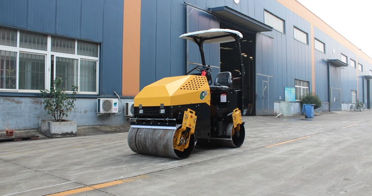 全新3吨小型压路机磨合期要多久？？？？？？